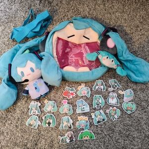 Set 4 Pcs Hatsune Miku Crossbody Bag, Miku doll keychain 20 pcs sticker